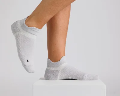 Squid Socks Grey Grip Socks | Ankle
