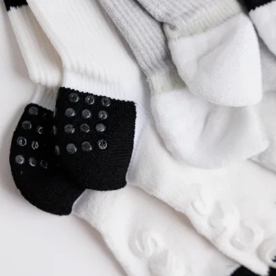 Squid Socks Retro Grip Socks | Crew