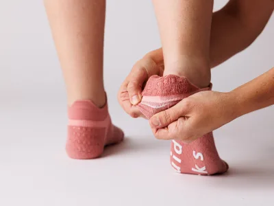 Squid Socks Perfectly Pastel Grip Socks | Ankel